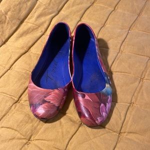 John Fluevog Floral Flats Maui Travel Vogs 8.5